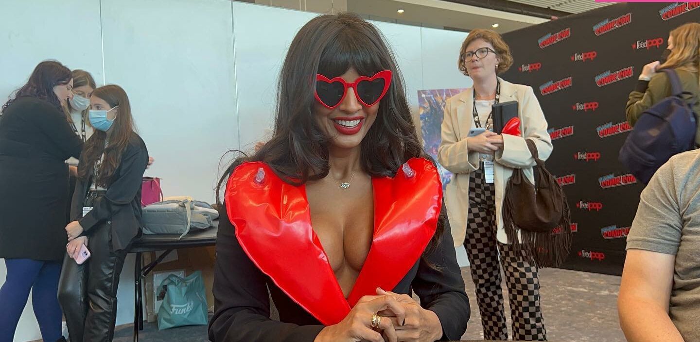 Jameela Jamil desnuda #108870381