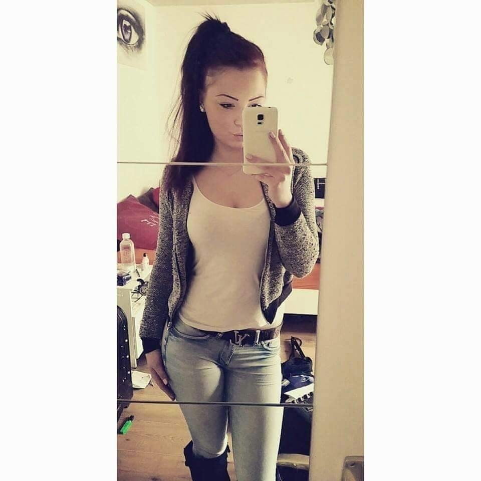 Romane la pornstar
 #87444540