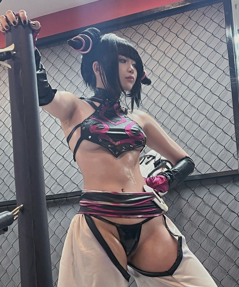 ZinieQ Cosplayer nude #108586337