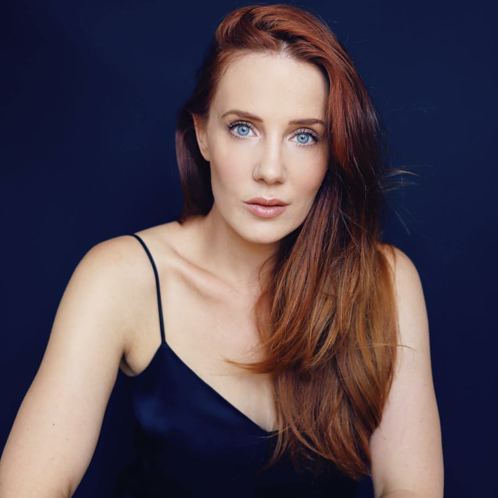 Simone simons diosa pelirroja
 #89700936