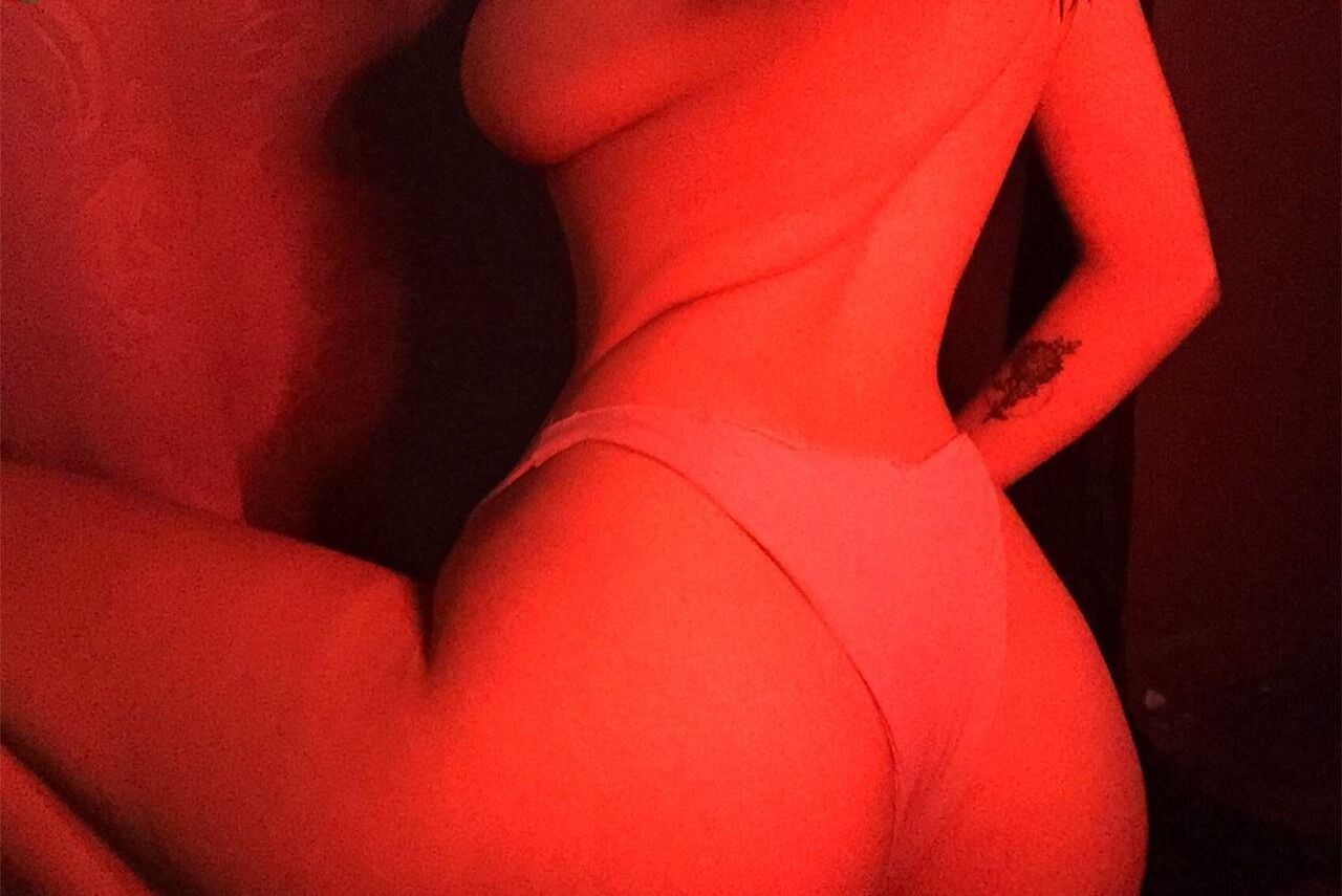 Andrea Villalobos desnuda #109842309