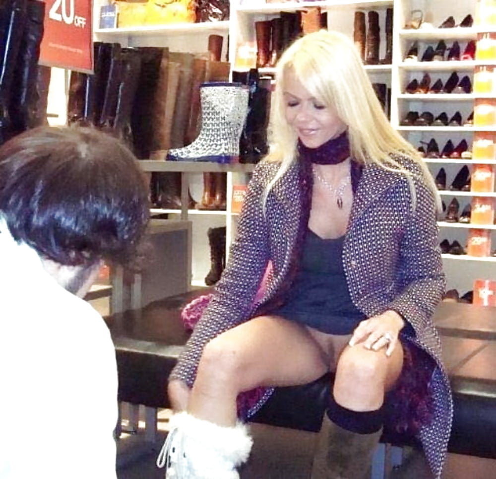 FLASHING IN SHOPS #92541065