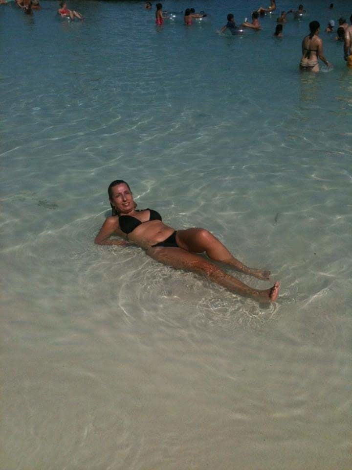 Milf caliente exhibicionista marido cornudo, tetona madura
 #103639175