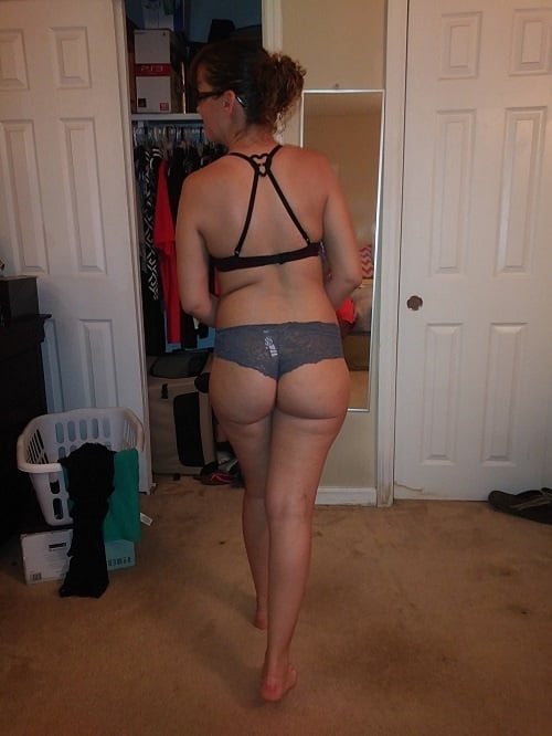 露出した妻たちは不明
 #92983855