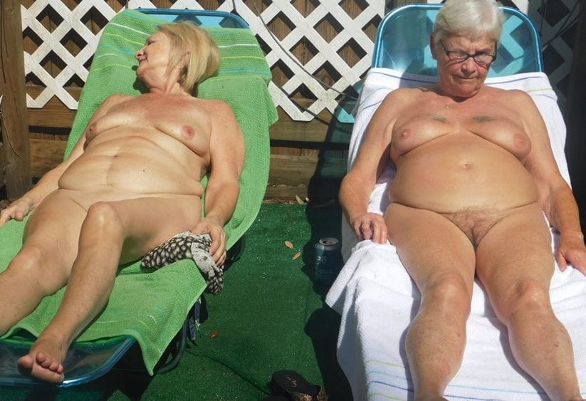 Maduras y abuelitas 429
 #98750506