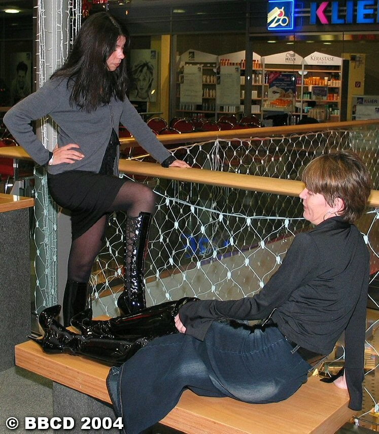 Booted Babes - BBCD #98235001