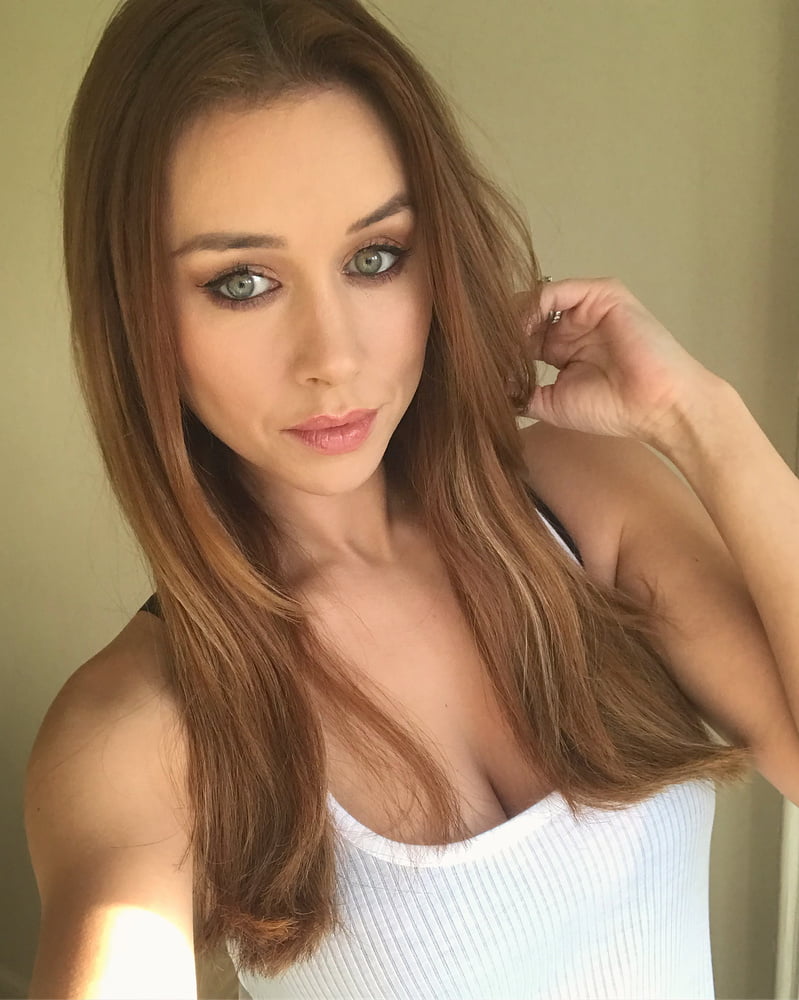 ウナ・ヒーリー
 #91433099