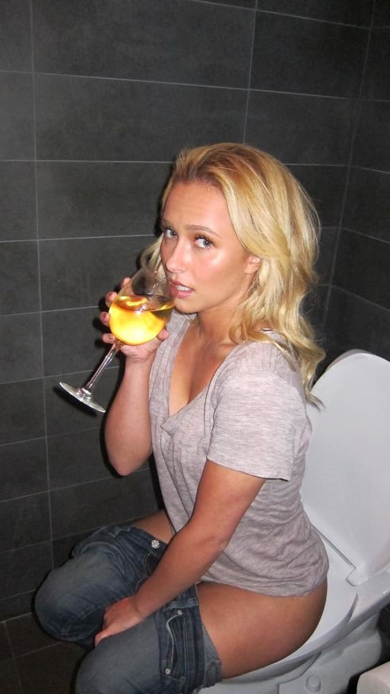 Hayden Panettiere #94877095