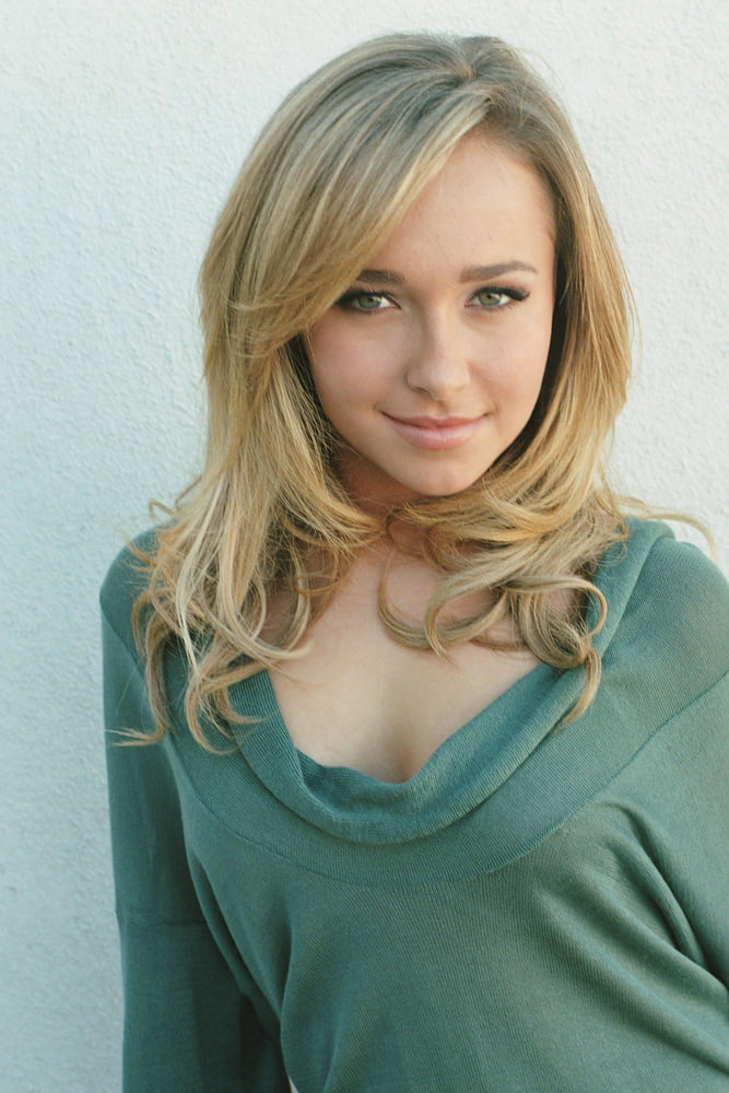 Hayden Panettiere #94877204