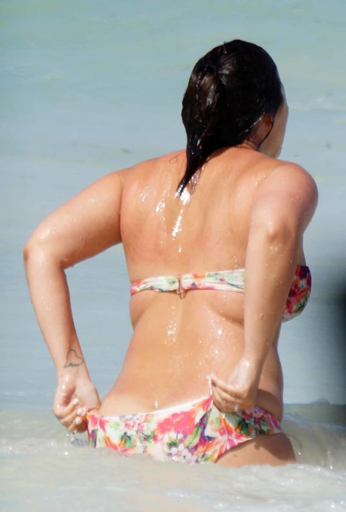 Nip Slip in the Waves #100608841
