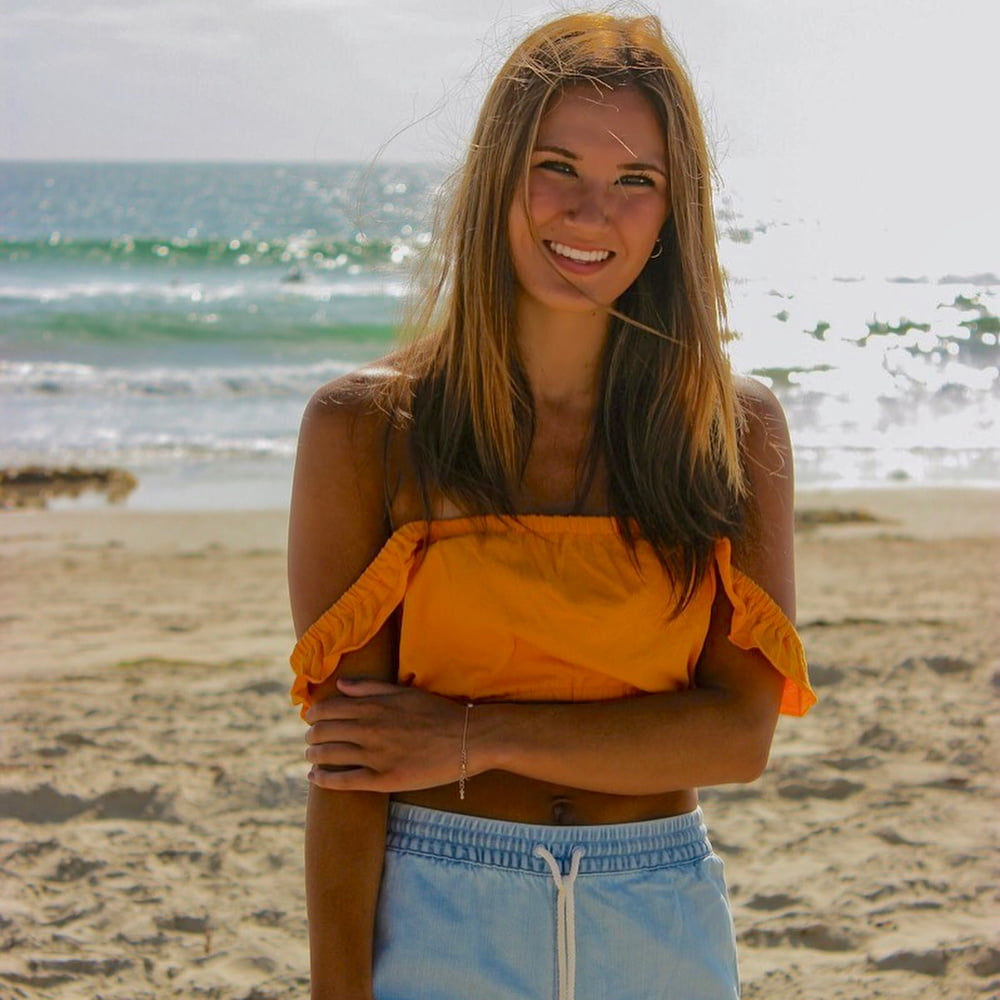 Mezcla de mujeres sexys
 #95724478