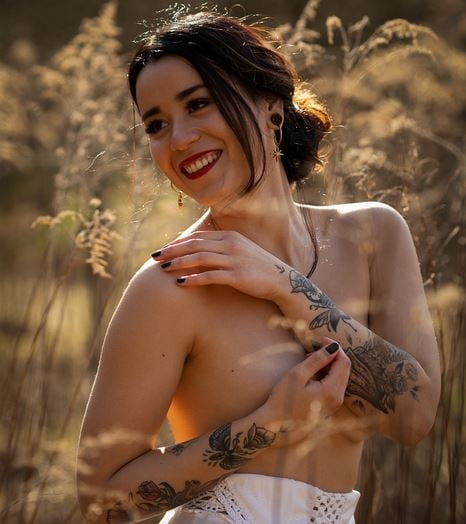 Mezcla de mujeres sexys
 #95724482