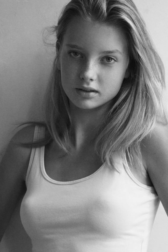 Mezcla de mujeres sexys
 #95724495