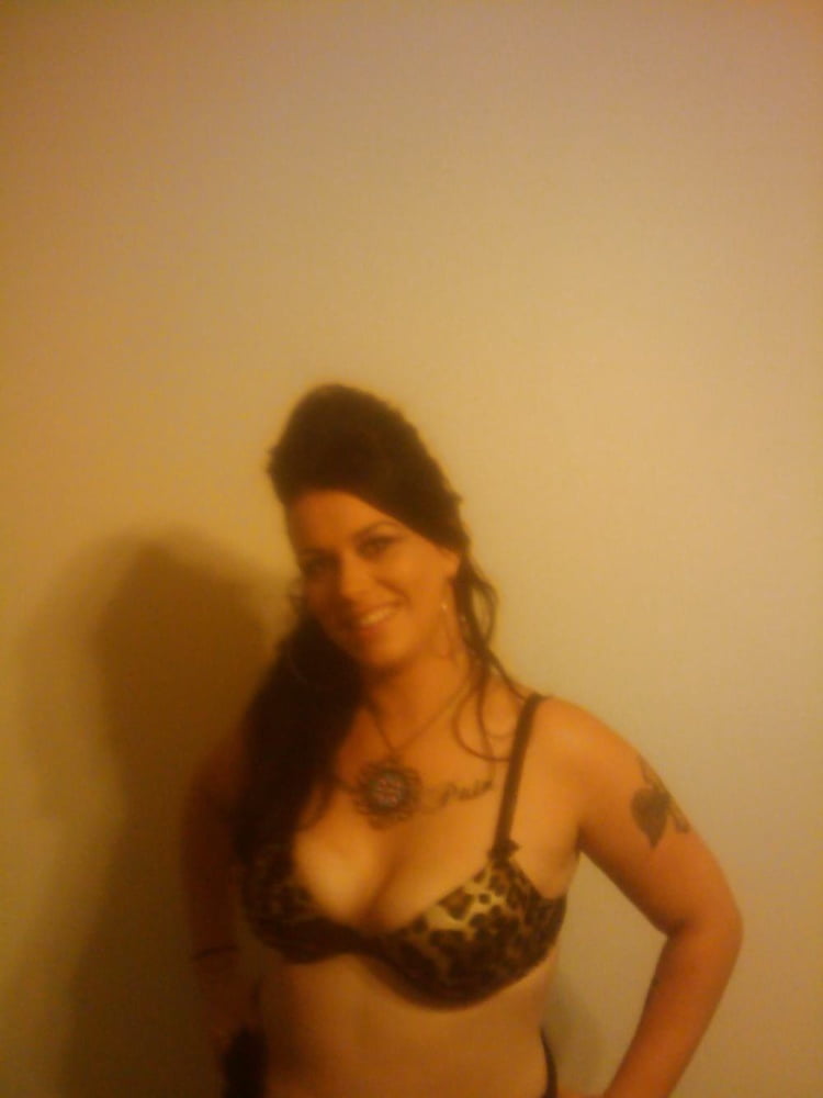 Lectura de cama, un estudio de damas entintadas
 #97050027