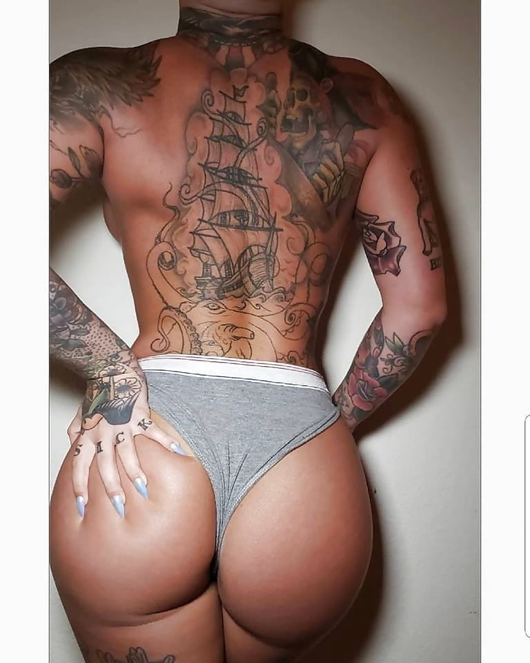 Lectura de cama, un estudio de damas entintadas
 #97050292