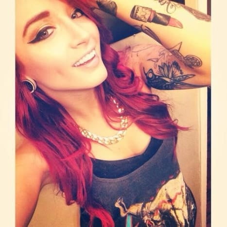 Lectura de cama, un estudio de damas entintadas
 #97050721