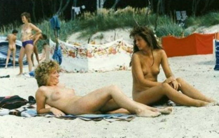 DDR nudist #98945578