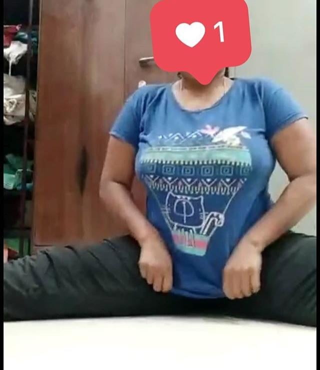 タミルのセクシーな女の子のショー 2020 (part:5)
 #91555277