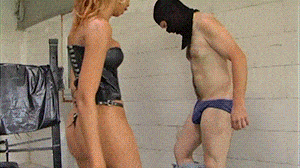 ¡Hombre en el dolor!
 #88851180