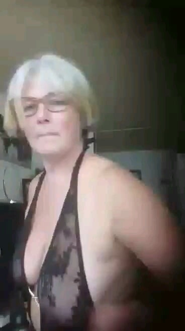 un peut de legerter 2 #80746302