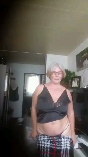 un peut de legerter 2 #80746361