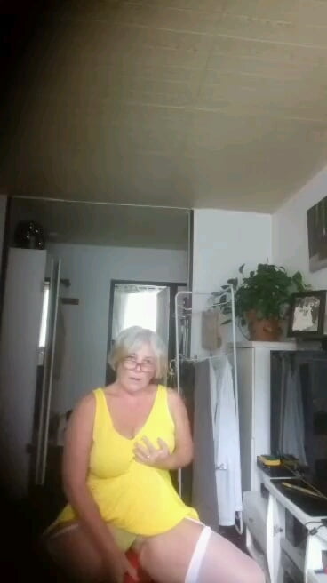 un peut de legerter 2 #80746516