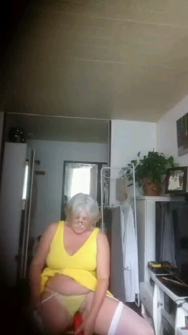 un peut de legerter 2 #80746536
