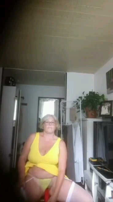 un peut de legerter 2 #80746538