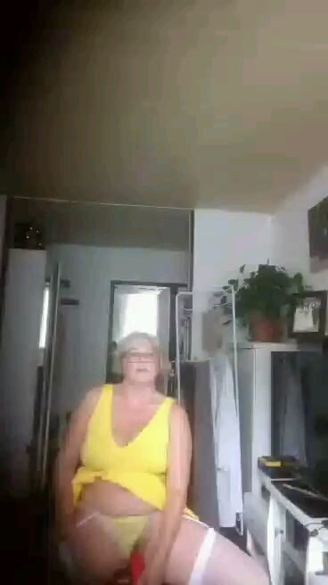 un peut de legerter 2 #80746542