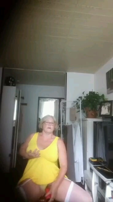 un peut de legerter 2 #80746550