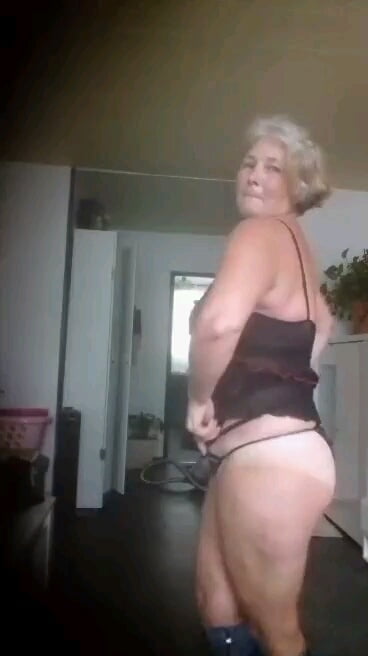 un peut de legerter 2 #80746646