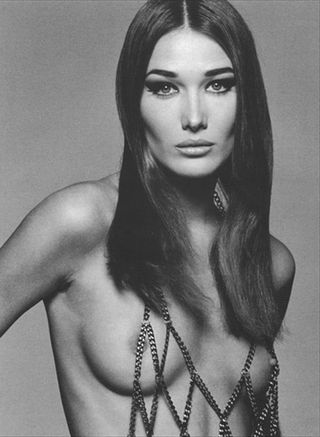 Carla Bruni (1967 - ) #99484813