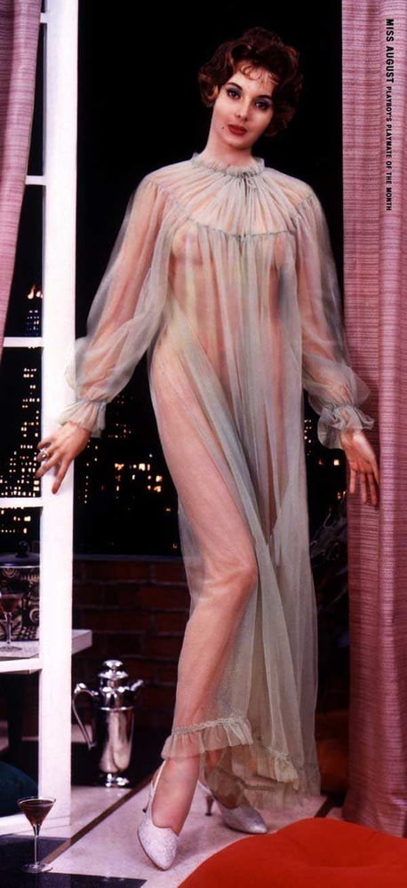 Playboy playmate del mes 1954 - 2004
 #106529910