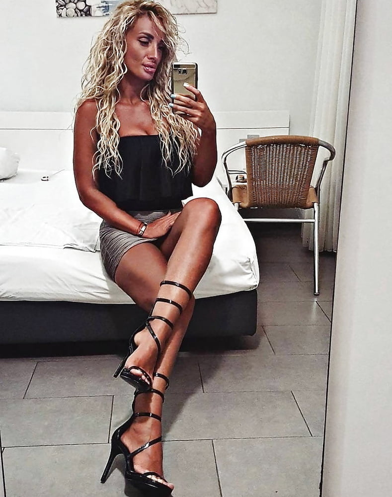 MATURES DRESSED LIKE SLUTS 13 #98961036