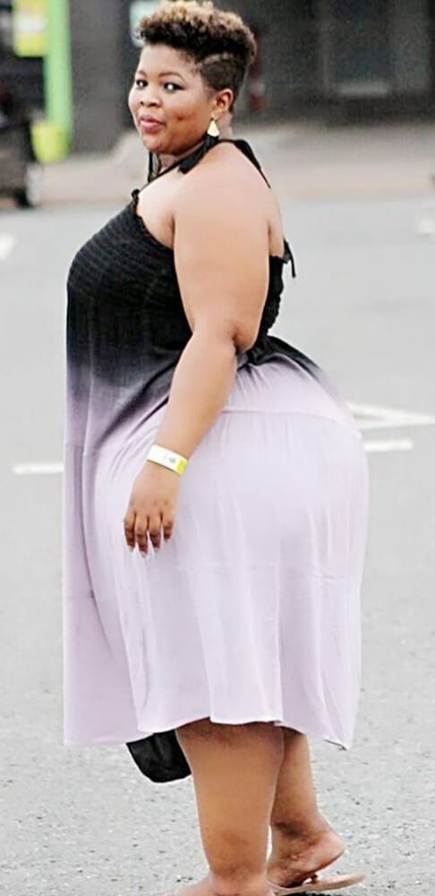 Huge booty mega hip africaines ssbbw pear lana
 #104910766
