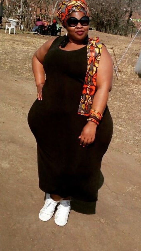 巨大なブーティ メガヒップ アフリカのssbbw 梨ラナ
 #104910963