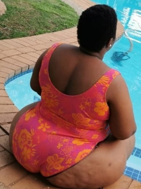 Huge booty mega hip african ssbbw pear lana #104911090