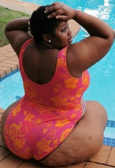 Huge booty mega hip african ssbbw pear lana #104911096