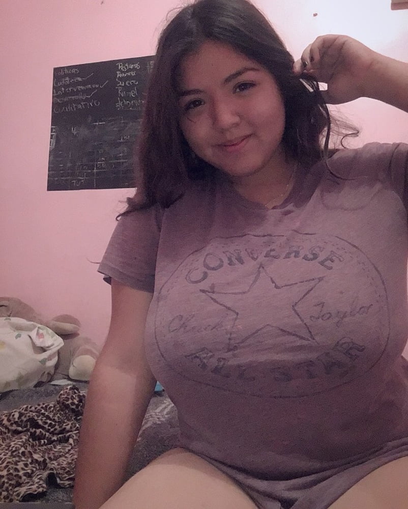 Laura con mega TETAS #96163226