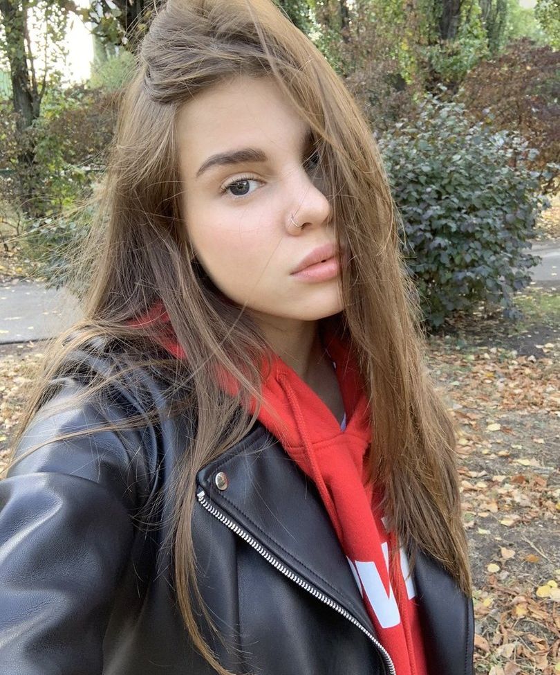 Anibutler desnuda #108080336