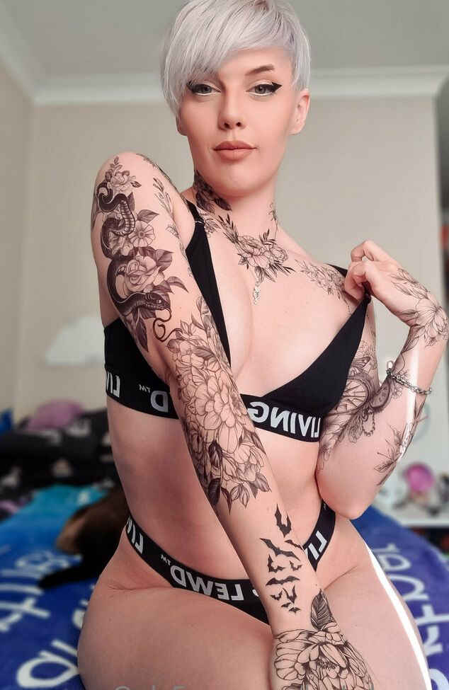 LuckyBonez nude #108027982