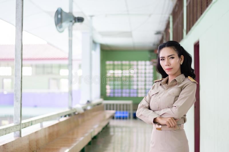 Thailändische Lehrerin 1
 #104743166
