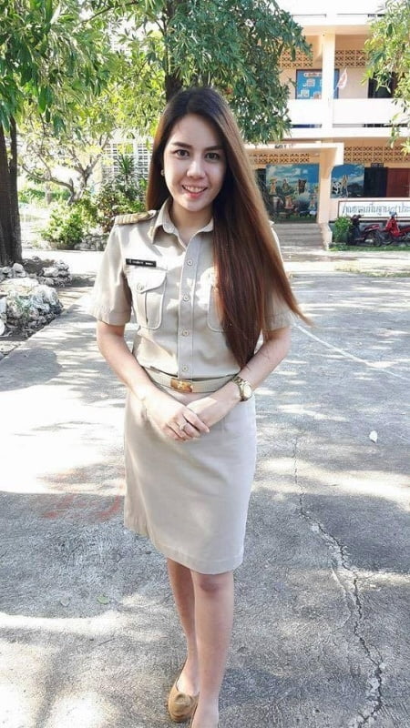 Thailändische Lehrerin 1
 #104743190