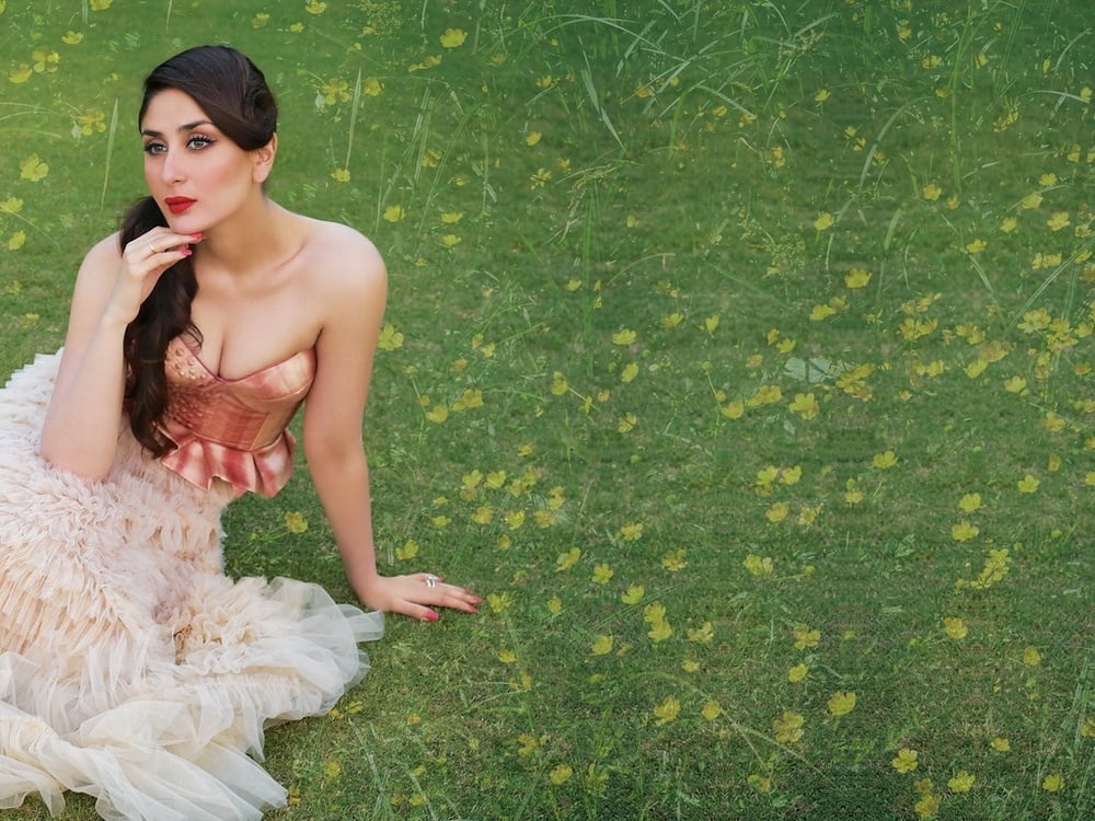 カリーナ
 #93865439