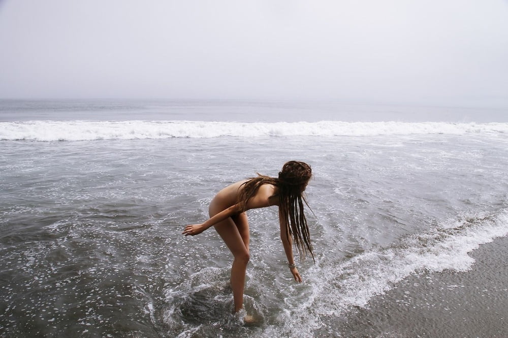 Excentric girl #103600625