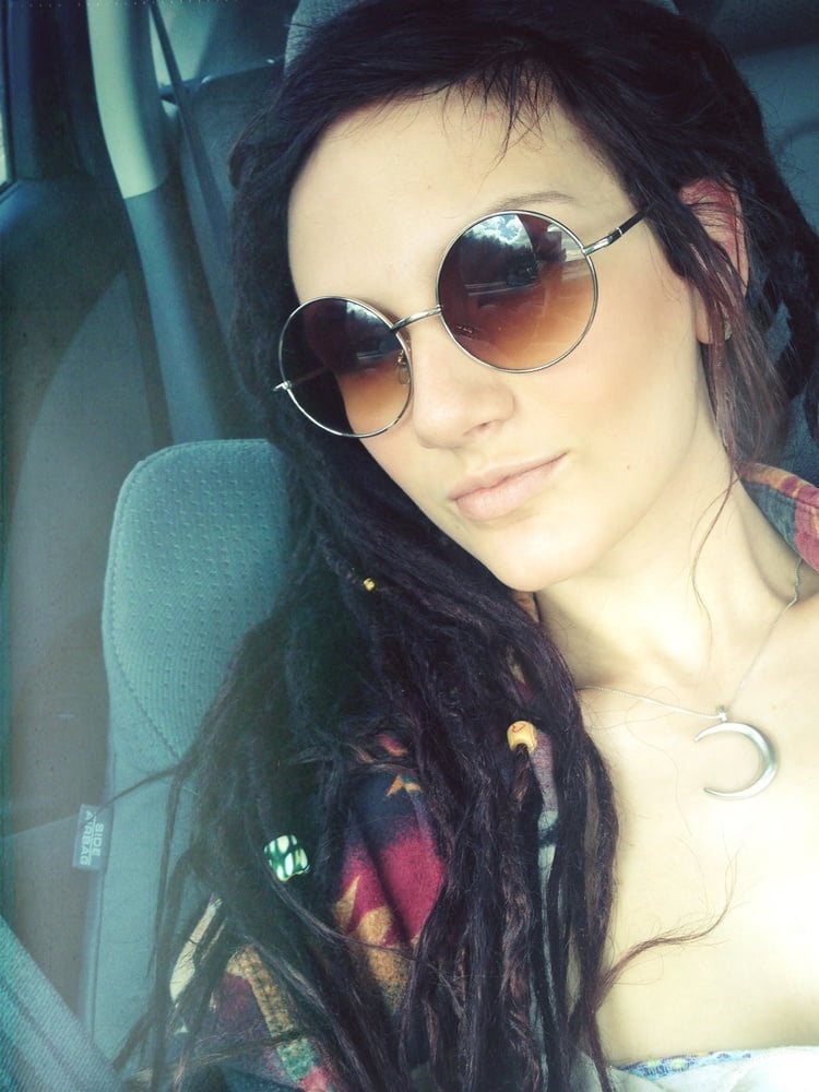 Excentric girl #103600642