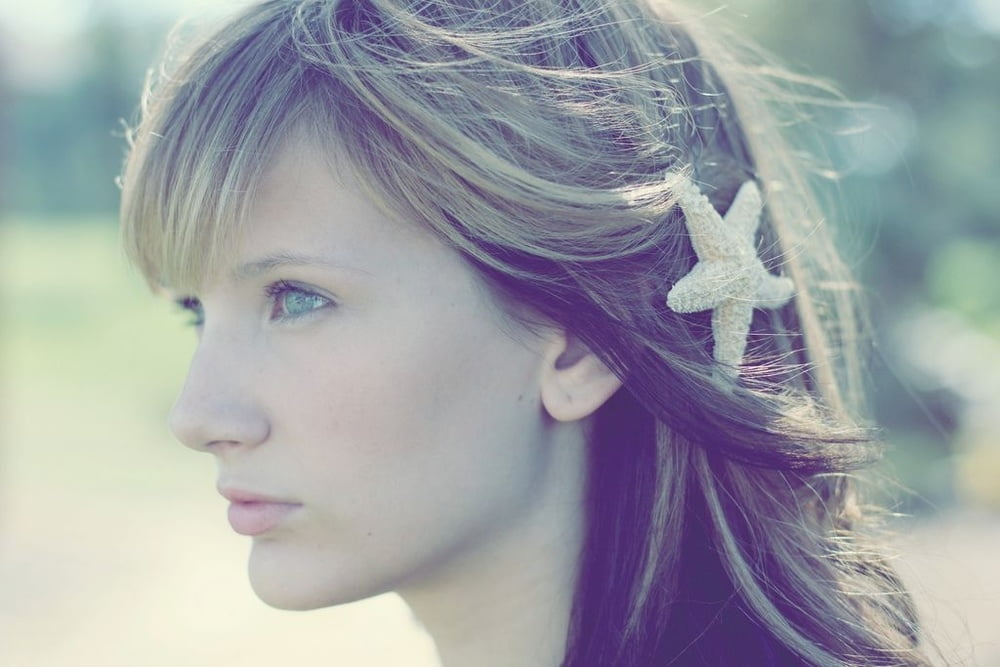 Excentric girl #103600751