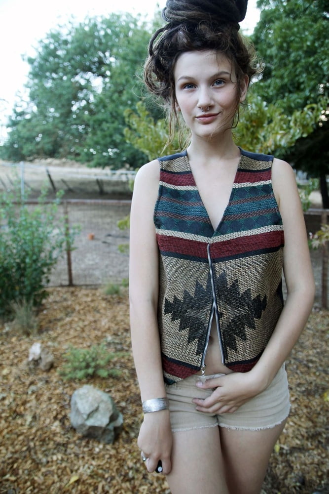 Excentric girl #103600758