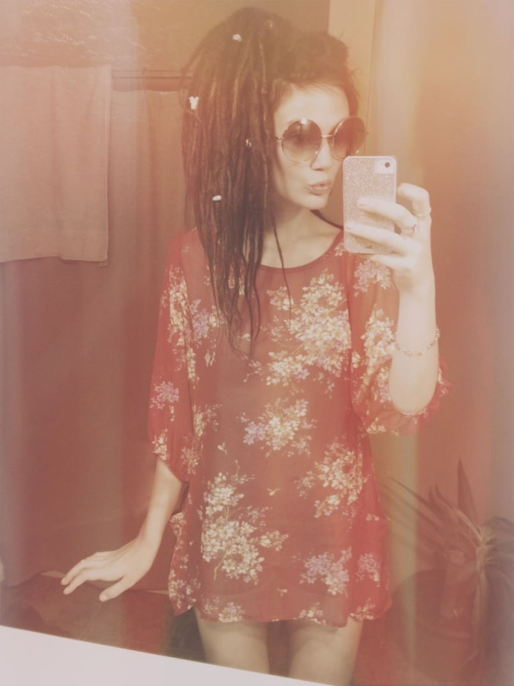 Excentric girl #103600790