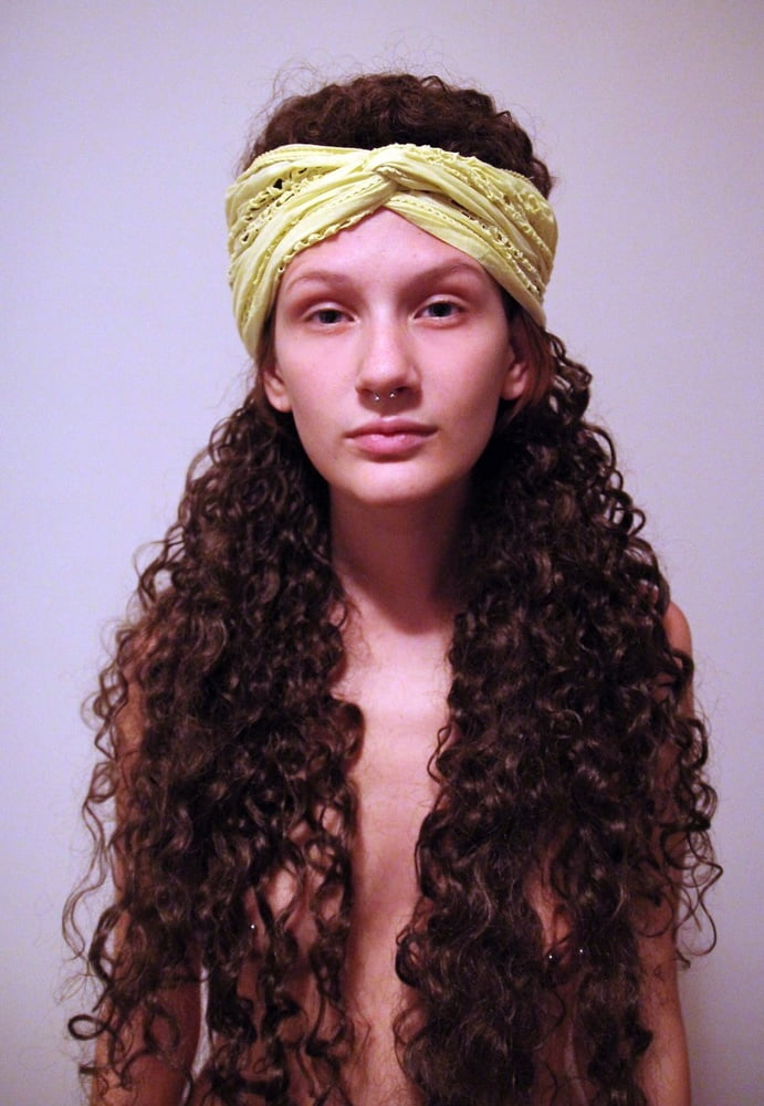 Excentric girl #103600882